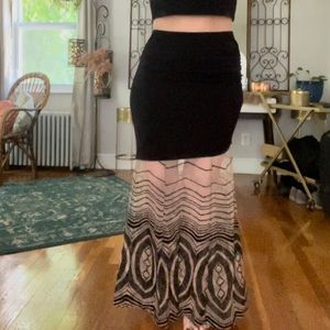 Gorgeous boho maxi skirt. With sheer crochet/embroidered bottom.